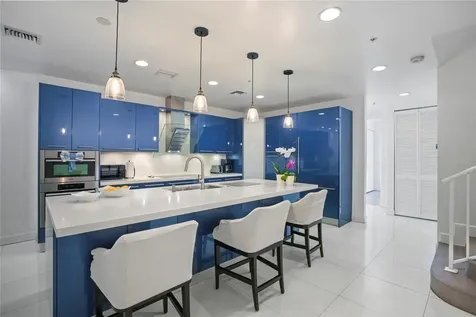 347 Oak Street Hollywood FL 33019