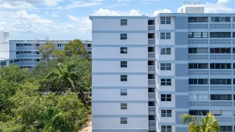3301 Spanish Moss Terrace Lauderhill FL 33319