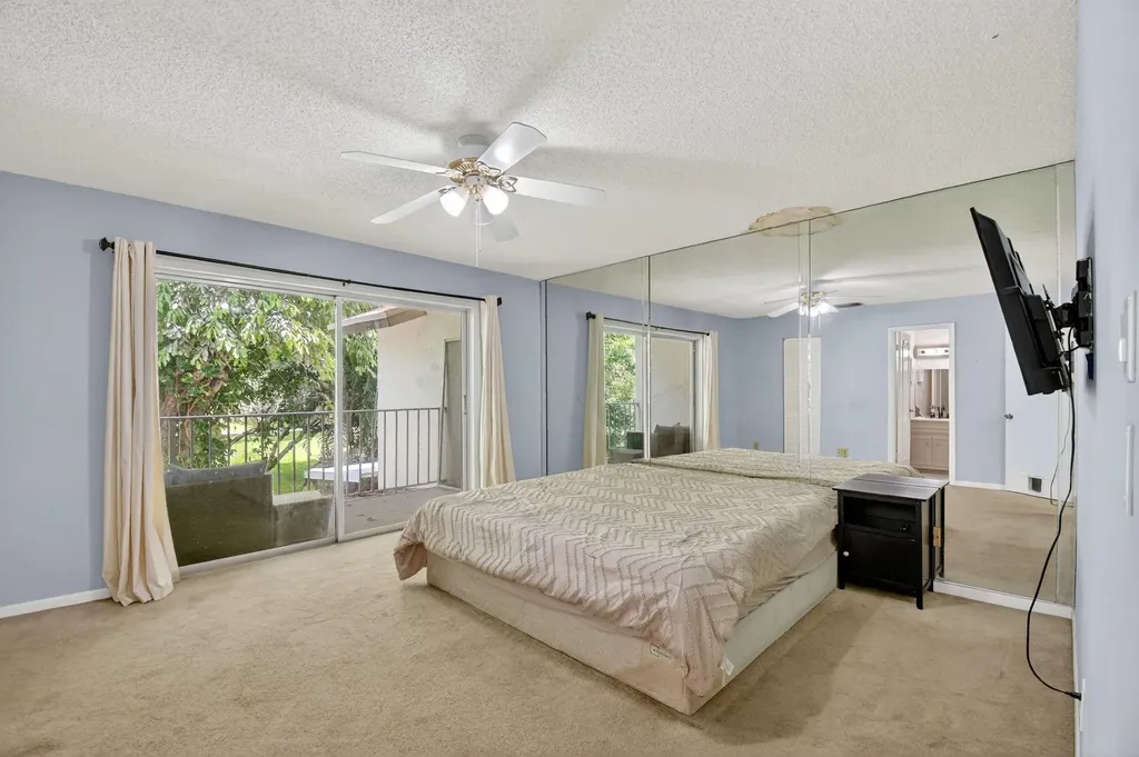 2236 Nova Village Drive Davie FL 33317