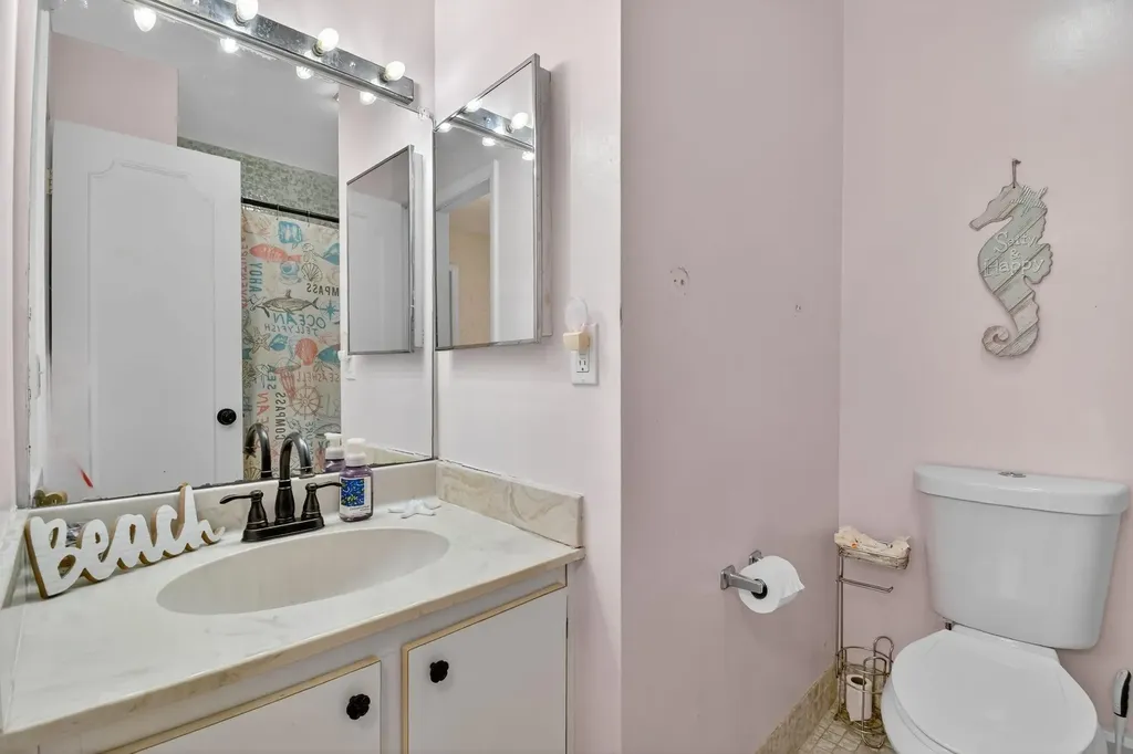 2236 Nova Village Drive Davie FL 33317