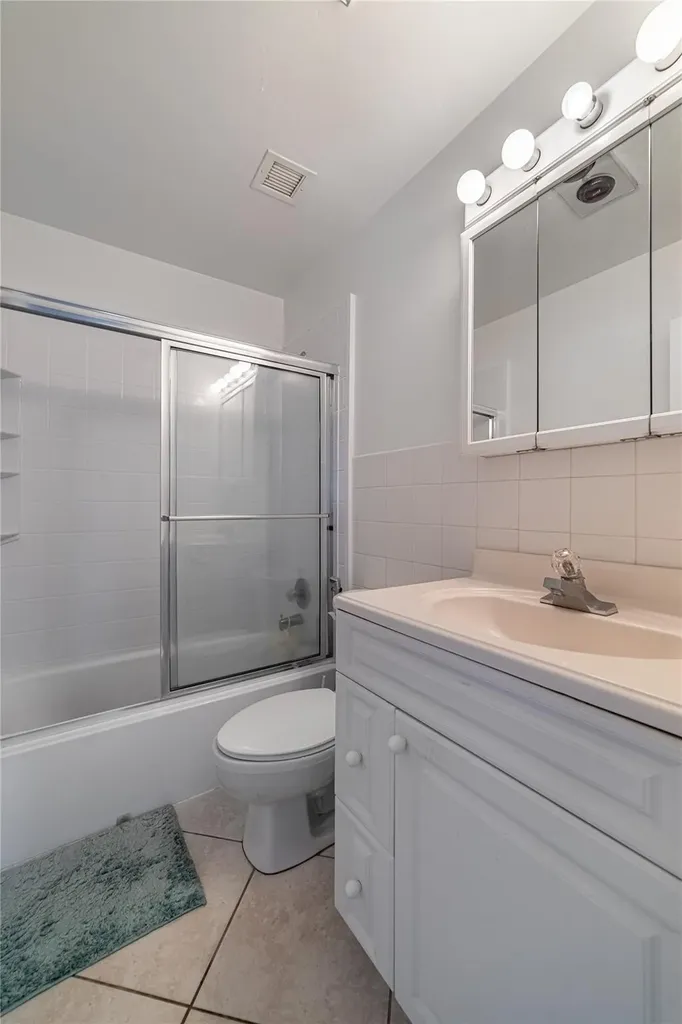 2100 NE 38th Street Lighthouse Point FL 33064