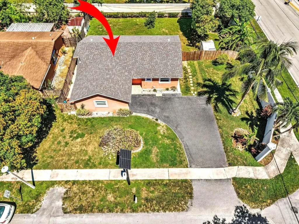4400 NW 77th Terrace Lauderhill FL 33351