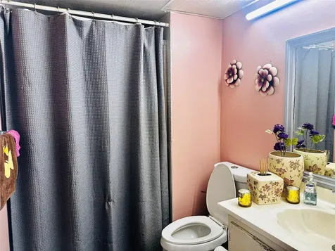3070 NW 48th Terrace Lauderdale Lakes FL 33313