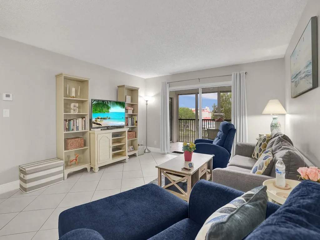 2208 S Cypress Bend Drive Pompano Beach FL 33069