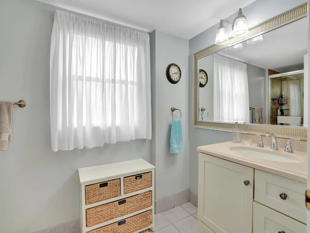 2208 S Cypress Bend Drive Pompano Beach FL 33069