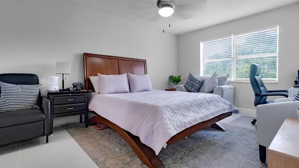 9581 Sunrise Lakes Boulevard Sunrise FL 33322