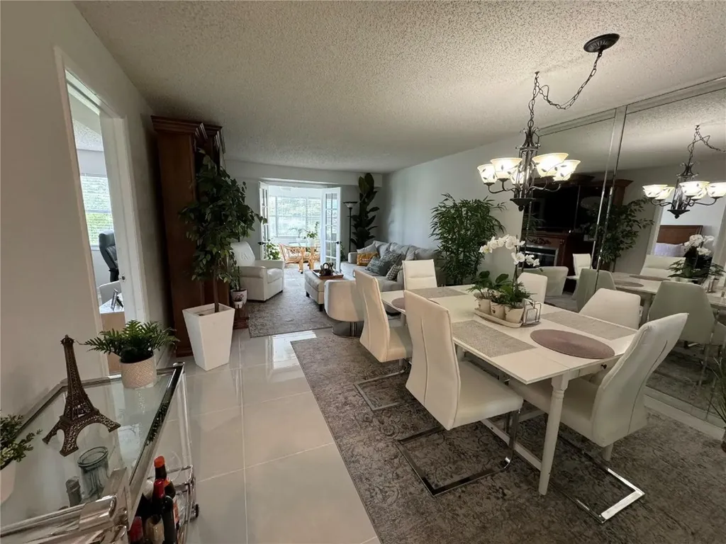 9581 Sunrise Lakes Boulevard Sunrise FL 33322