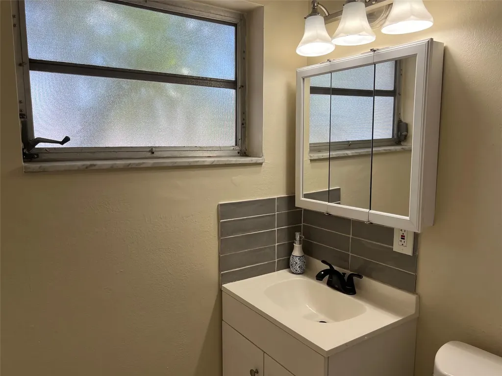 5168 NE 6th Avenue Fort Lauderdale FL 33334