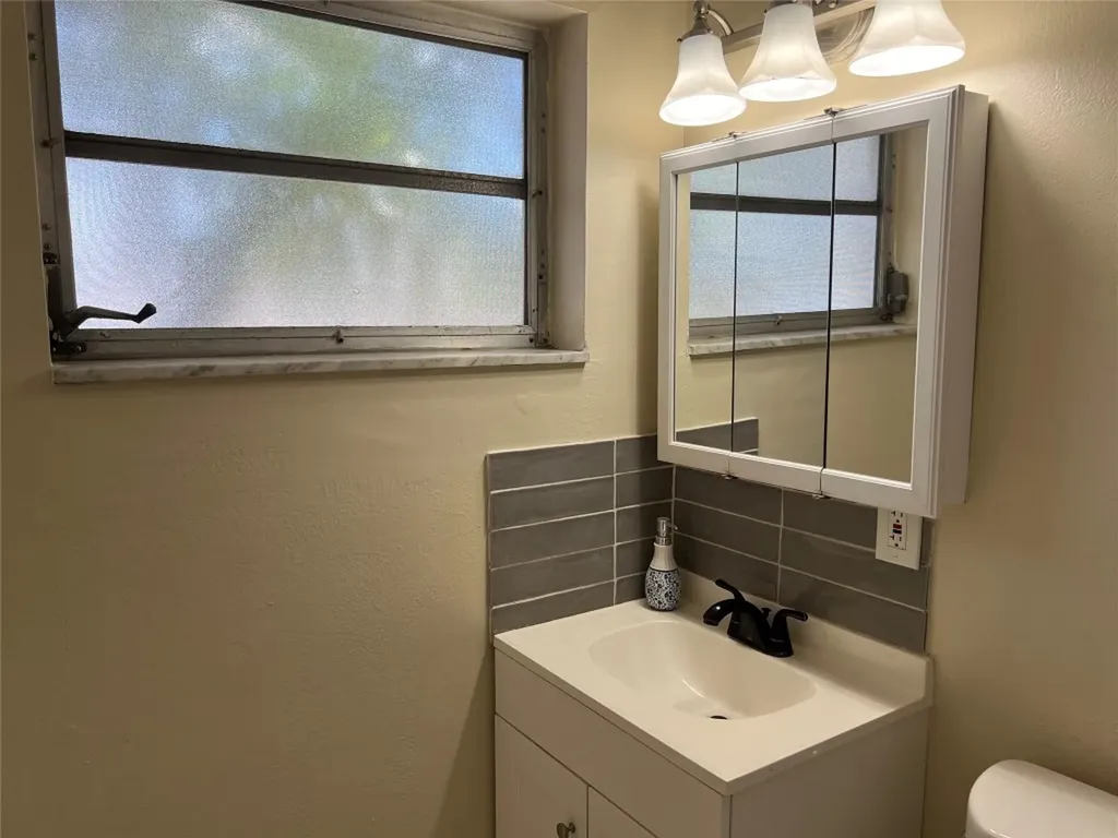 5168 NE 6th Avenue Fort Lauderdale FL 33334