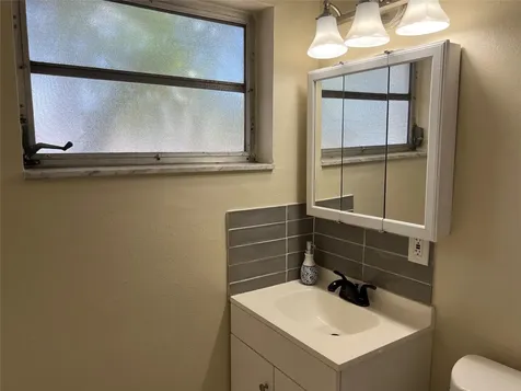 5168 NE 6th Avenue Fort Lauderdale FL 33334