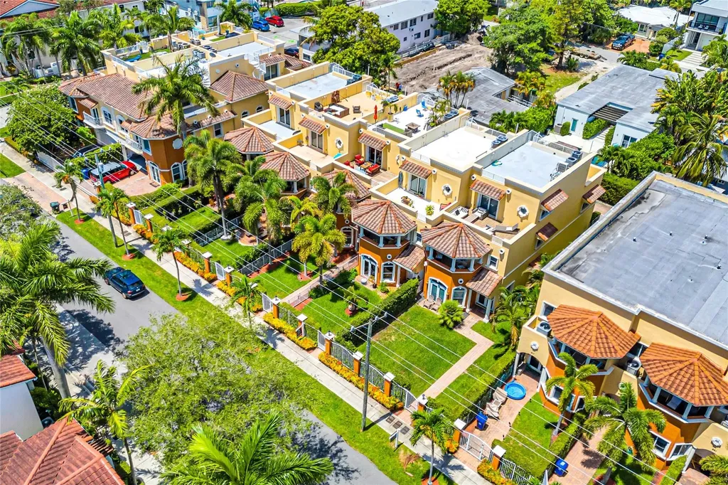 913 NE 17th Way Fort Lauderdale FL 33304