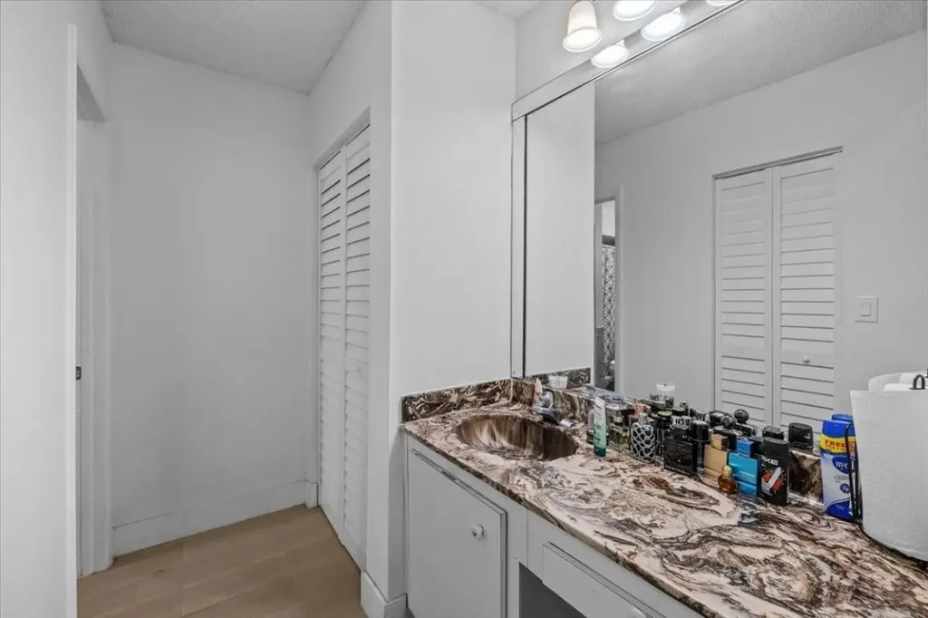 8337 NW 37th Place Sunrise FL 33351