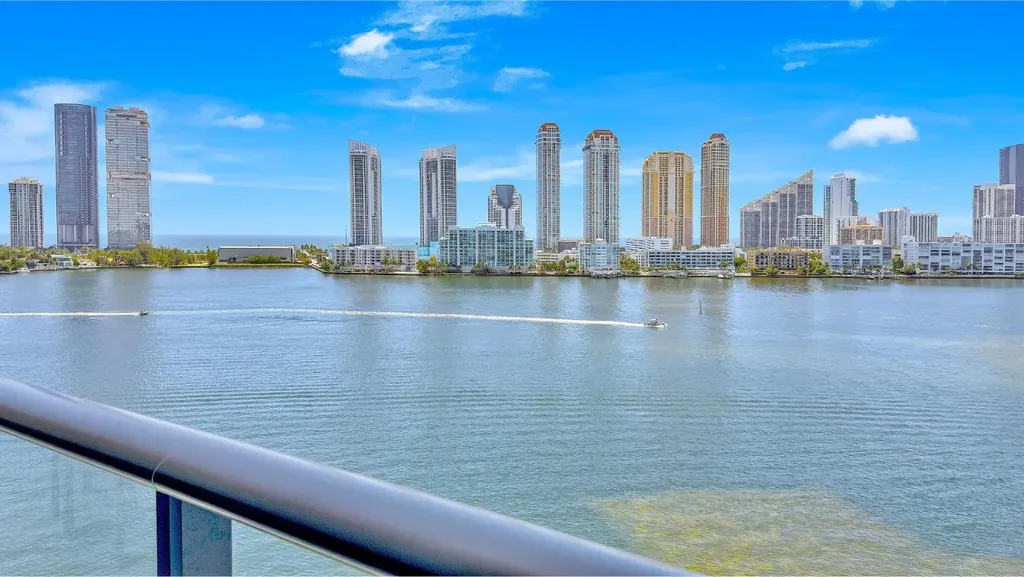 5000 Island Estates Drive Aventura FL 33160