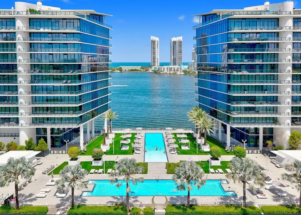 5000 Island Estates Drive Aventura FL 33160