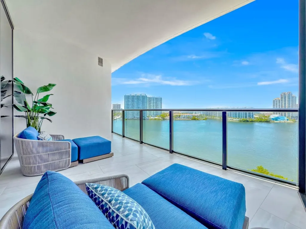 5000 Island Estates Drive Aventura FL 33160