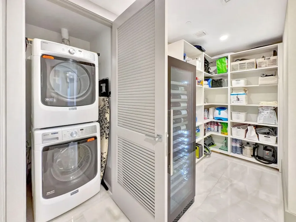 5000 Island Estates Drive Aventura FL 33160