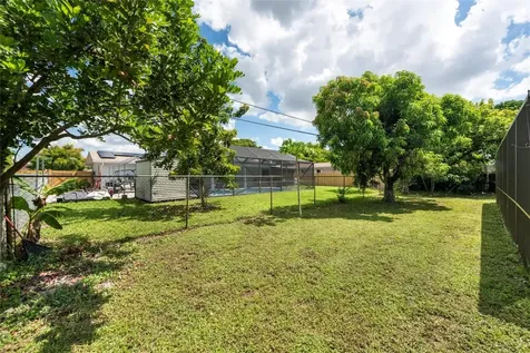 7441 NW 13th Street Plantation FL 33313