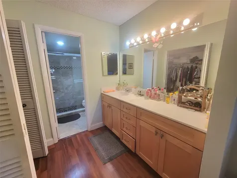 8120 SW 24th Street North Lauderdale FL 33068