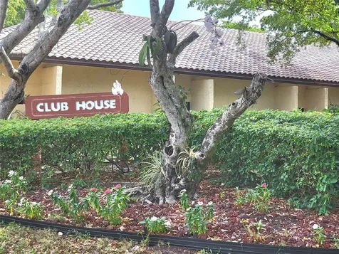 8120 SW 24th Street North Lauderdale FL 33068