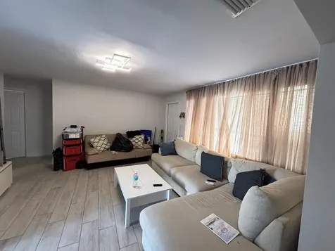 1571 NE 28th Court Pompano Beach FL 33064