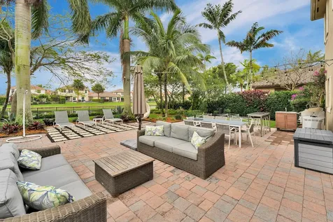 10250 Peninsula Place Parkland FL 33076