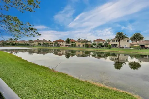 10250 Peninsula Place Parkland FL 33076