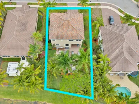 10250 Peninsula Place Parkland FL 33076