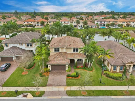 10250 Peninsula Place Parkland FL 33076