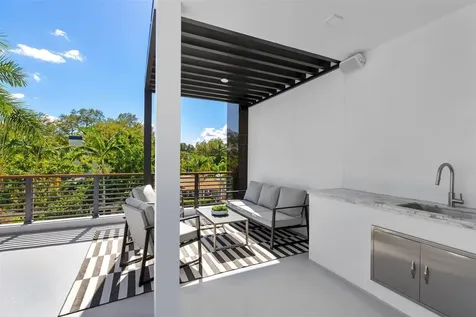 1621 E Broward Boulevard Fort Lauderdale FL 33301