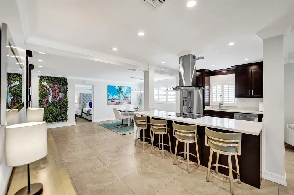 1245 NE 17th Way Fort Lauderdale FL 33304