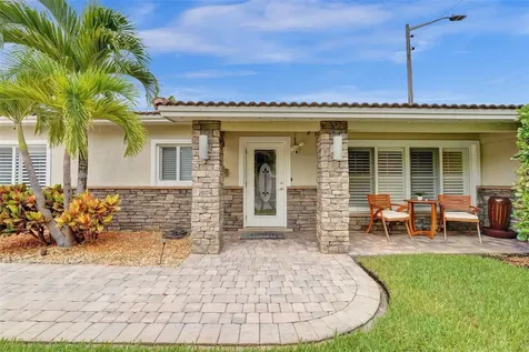 1245 NE 17th Way Fort Lauderdale FL 33304