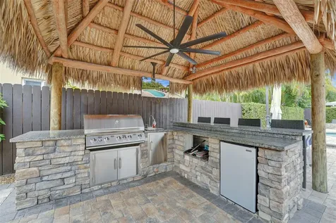 1245 NE 17th Way Fort Lauderdale FL 33304