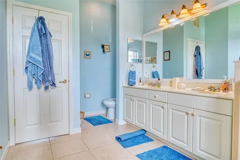 422 NW Dover Court Port St Lucie FL 34983