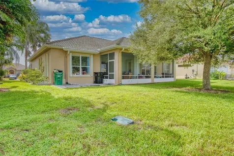 422 NW Dover Court Port St Lucie FL 34983