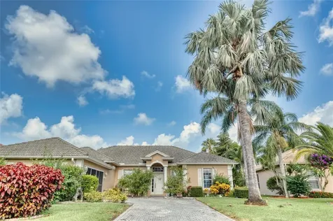 422 NW Dover Court Port St Lucie FL 34983