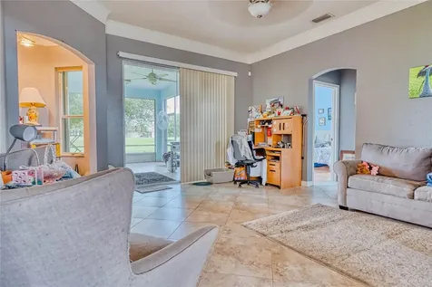 422 NW Dover Court Port St Lucie FL 34983
