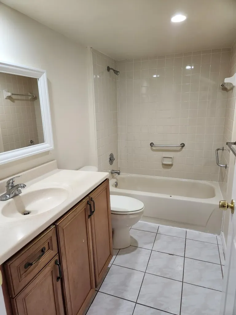 1502 Whitehall Drive Davie FL 33324