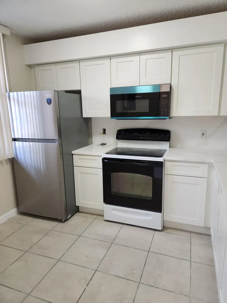 1502 Whitehall Drive Davie FL 33324