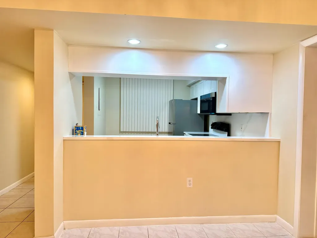 1502 Whitehall Drive Davie FL 33324