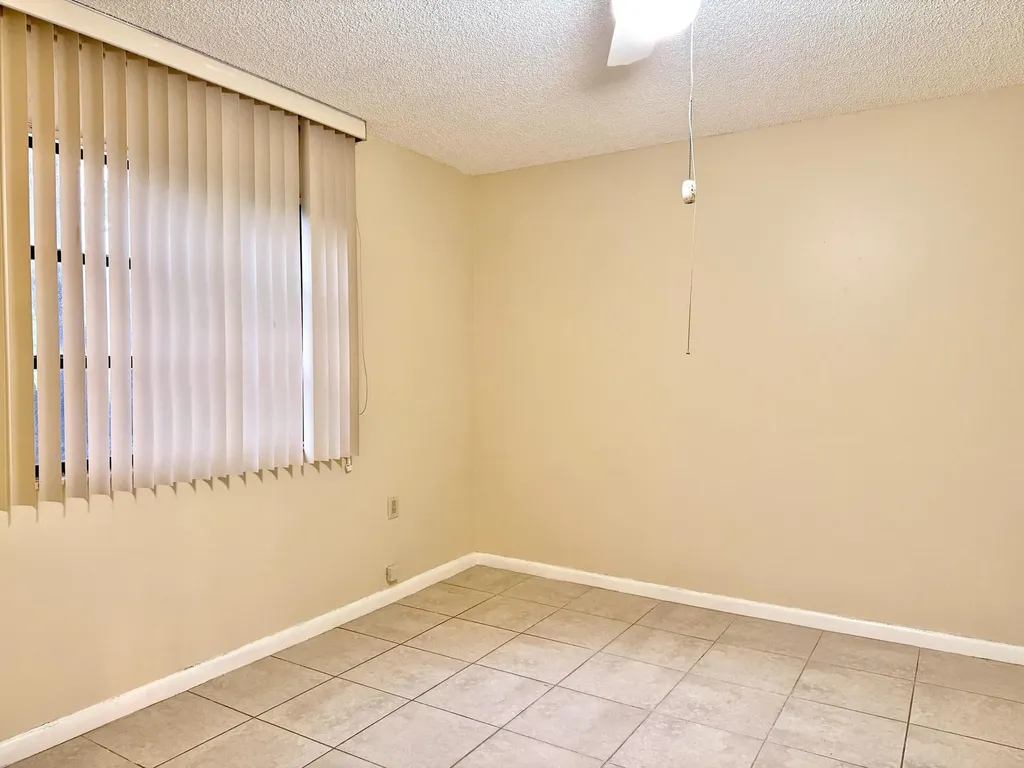 1502 Whitehall Drive Davie FL 33324