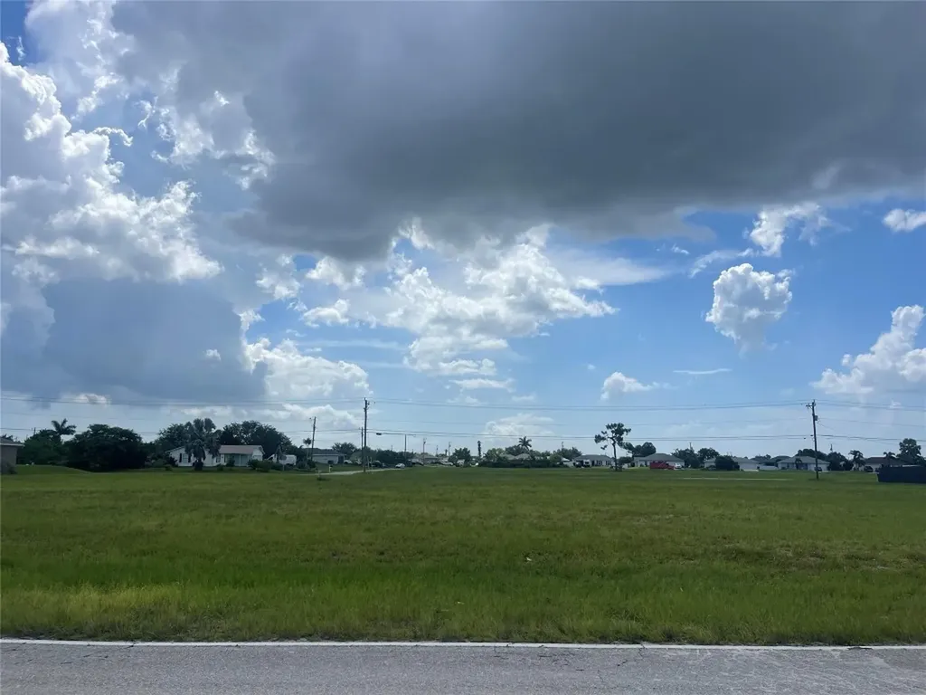 2616 Santa Barbara Boulevard Cape Coral FL 33993
