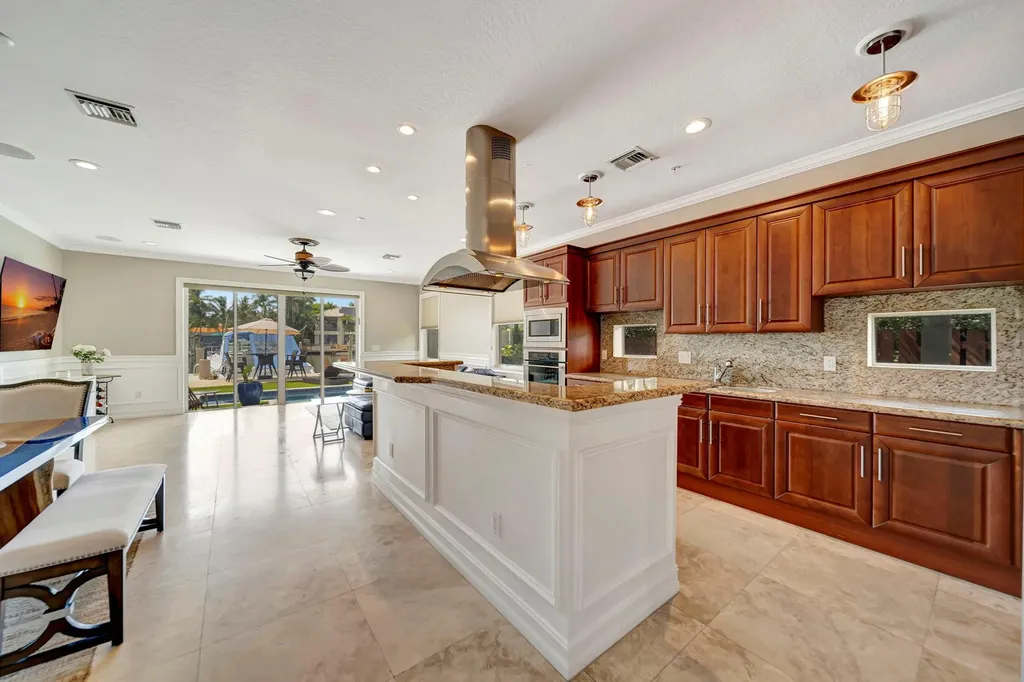 1368 Bayview Drive Fort Lauderdale FL 33304