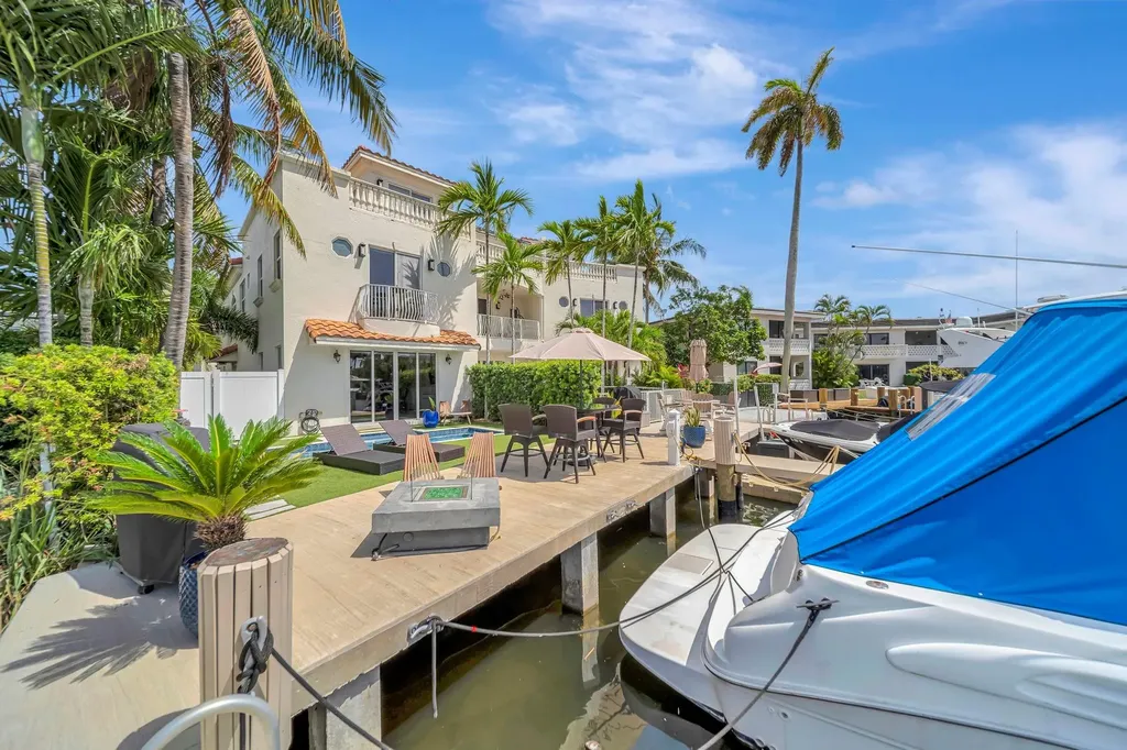 1368 Bayview Drive Fort Lauderdale FL 33304