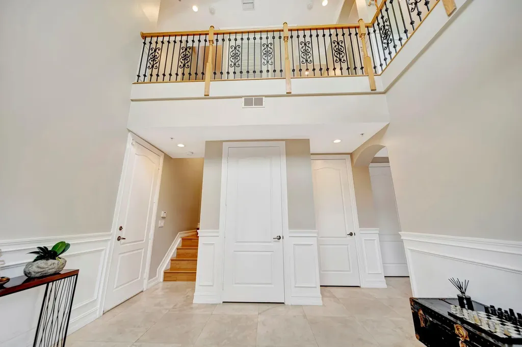 1368 Bayview Drive Fort Lauderdale FL 33304