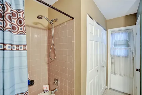2672 NW 95th Terrace Coral Springs FL 33065