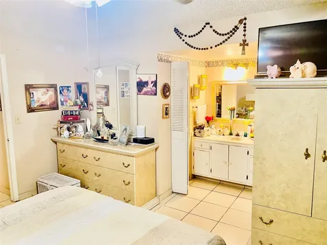 7850 W Mcnab Road Tamarac FL 33321