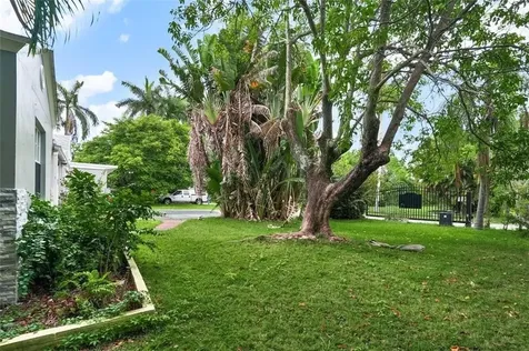 617 Lakeside Harbour Boynton Beach FL 33435