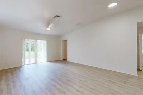 5563 55th Terrace Vero Beach FL 32967