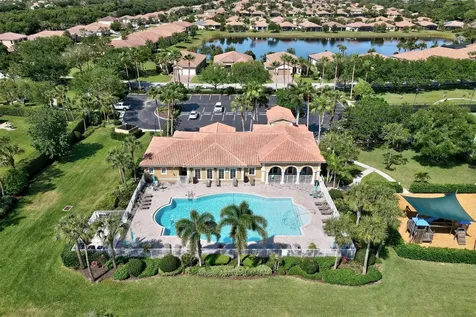 5563 55th Terrace Vero Beach FL 32967