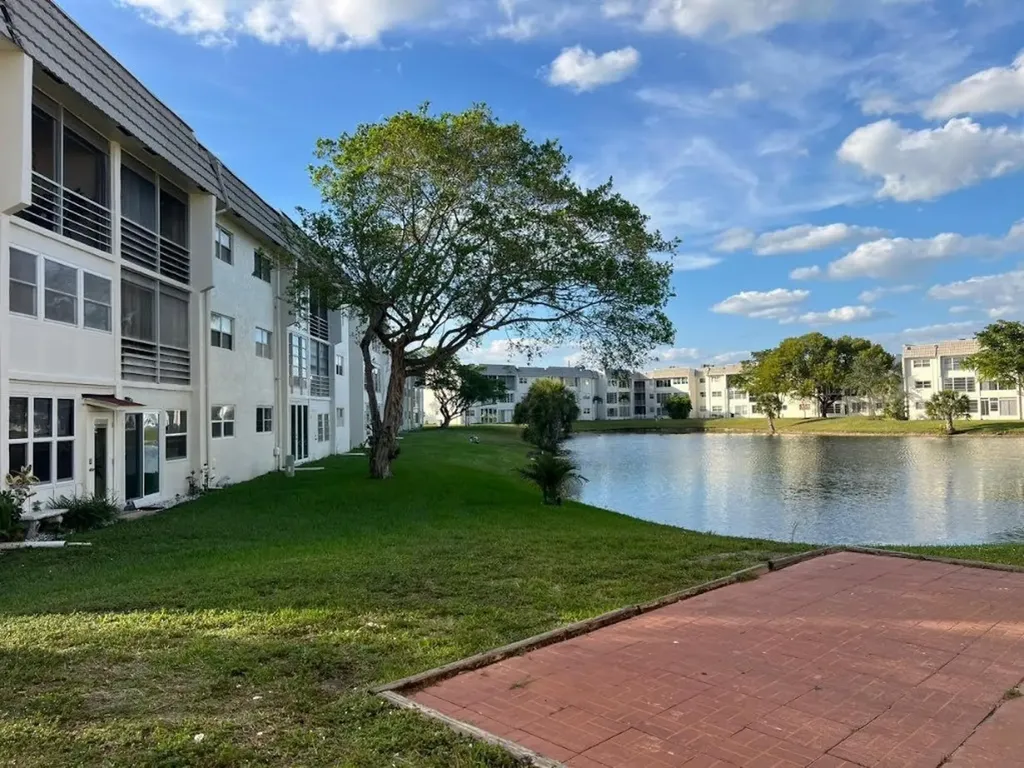 8200 Sunrise Lakes Boulevard Sunrise FL 33322
